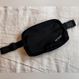Lululemon ‘Everywhere Belt Bag’ Large Dup!